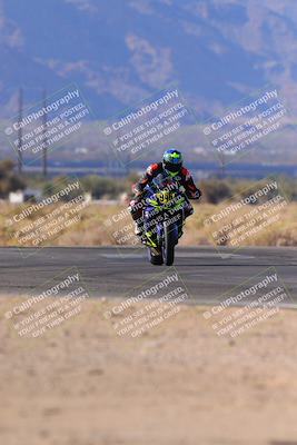 media/Dec-17-2023-CVMA (Sun) [[bf0c04832d]]/Race 2 Amateur Supersport Open/